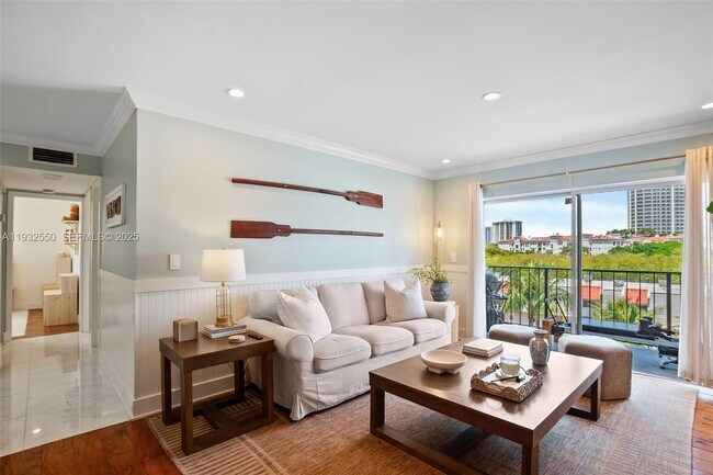 Building Photo - 3642 NE 171 St