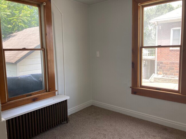 Building Photo - 3100 McCloy Ave