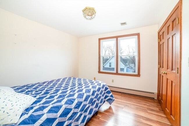 Building Photo - 8 Minthorne St