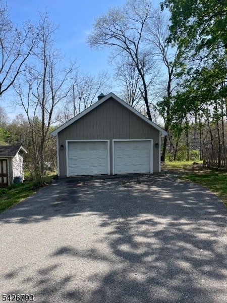 Building Photo - 355 Elm St