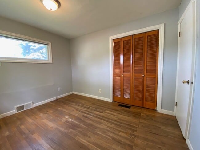Building Photo - Feels Like A Little Bit of Country - 1+BR ...