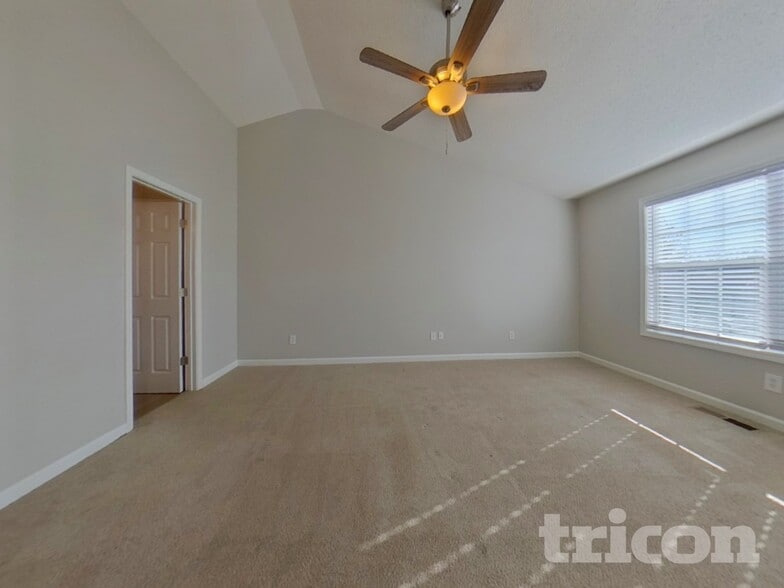 Building Photo - 299 Greystone Cir