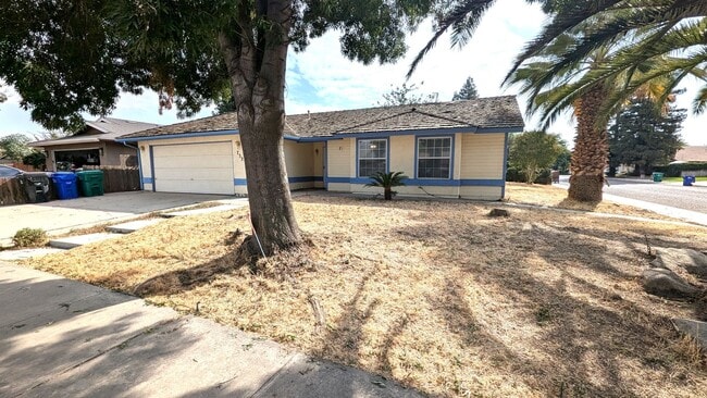Primary Photo - 3 Bedroom 2 Bath Home on Large Corner Lot