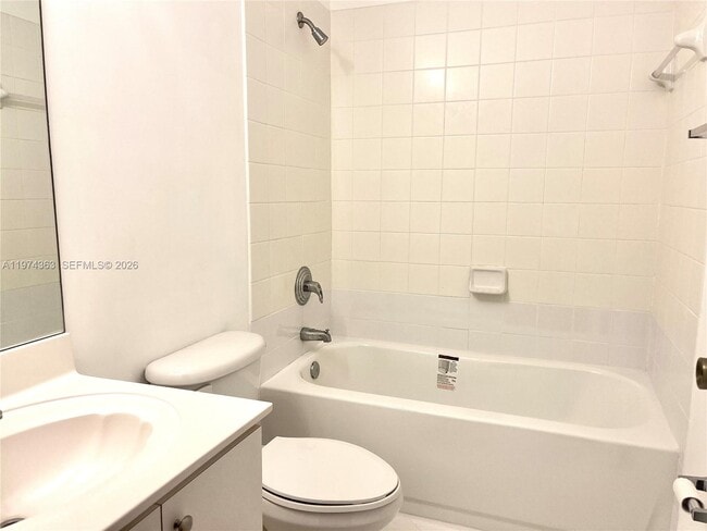 Building Photo - 930 NE 33rd Terrace