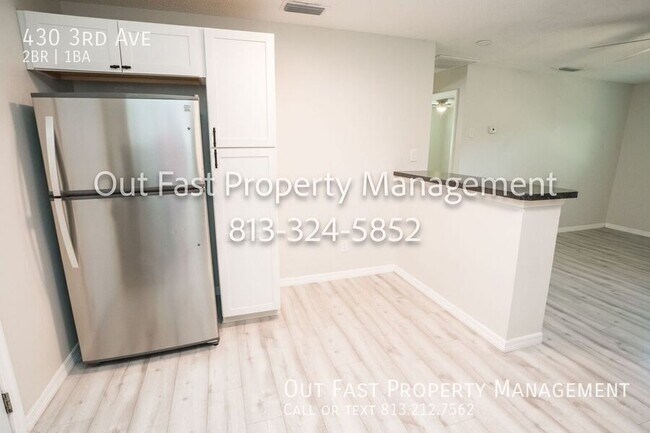 Building Photo - 430 3rd Ave