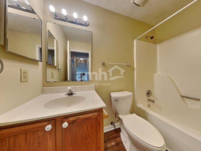 Building Photo - 6344 Sterling Woods Dr