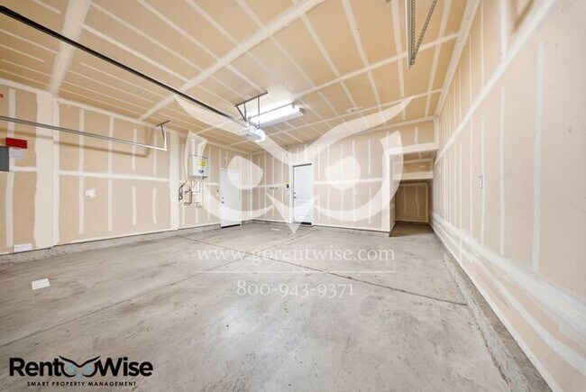 Building Photo - 1583 Sylvia St