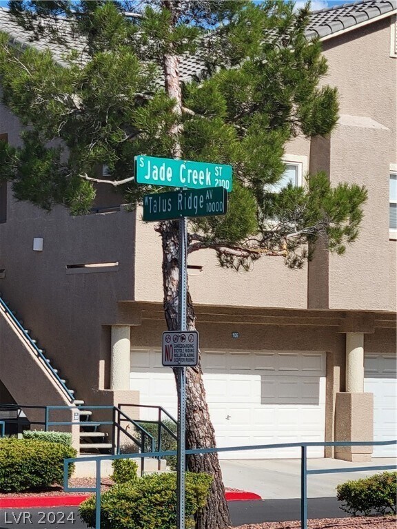 Building Photo - 2053 Jade Creek St