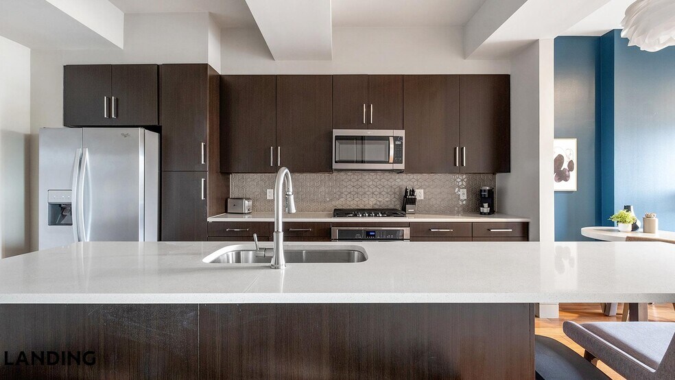 Building Photo - 1414 Wood Hollow Dr