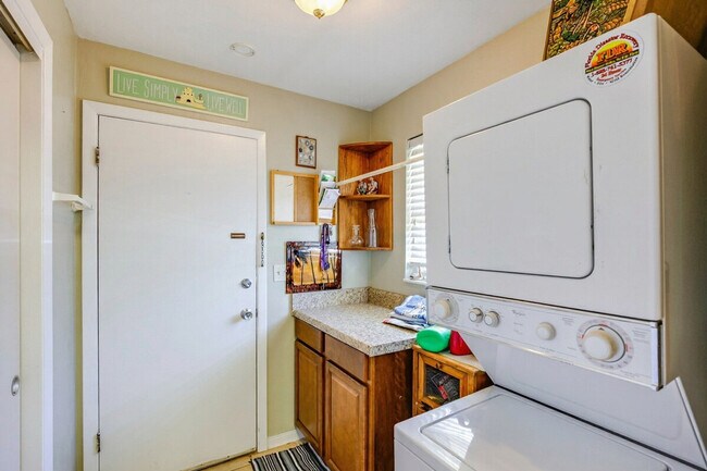 Building Photo - 34 Morning Star Ave