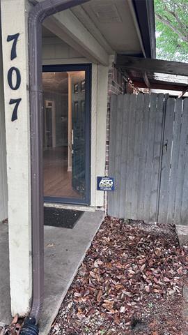 Building Photo - 707 Boyd Dr