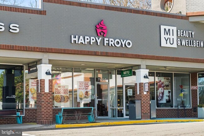 Building Photo - 255 W Falls Station Blvd