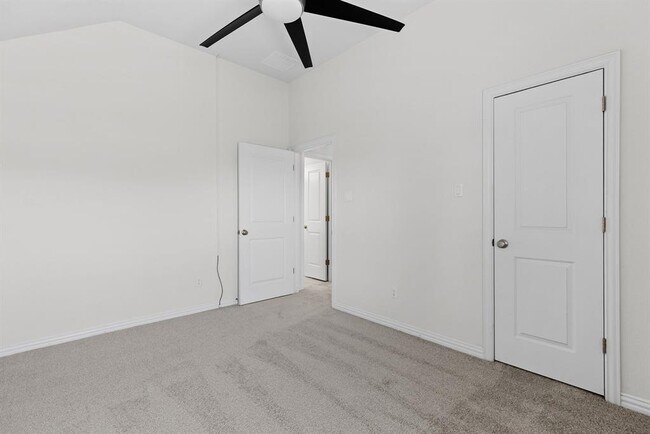 Building Photo - 2953 Diego Dr