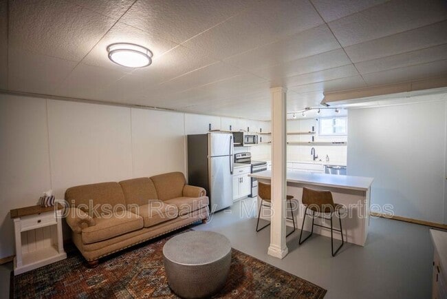 Building Photo - 1060 Whitaker Dr