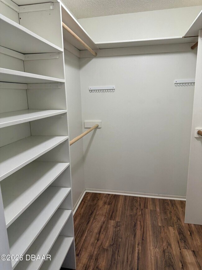 Building Photo - 628 Brown Pelican Dr