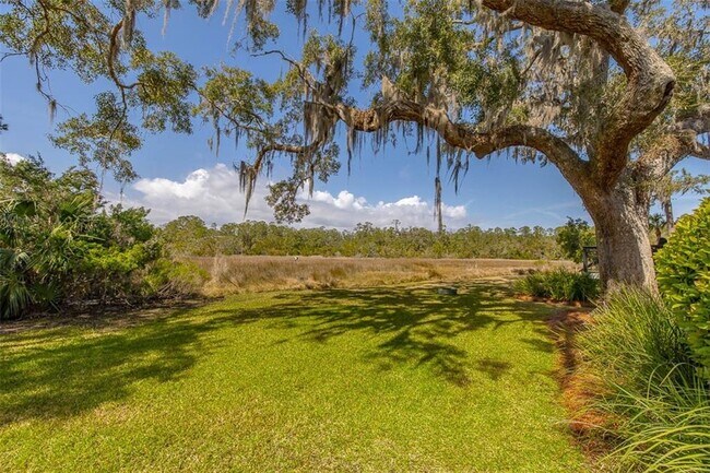 Building Photo - 6201 Frederica Rd