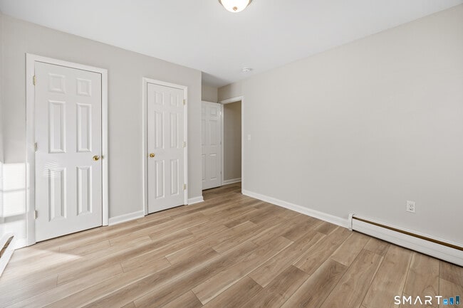 Building Photo - 63 Creamery Rd