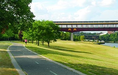 Minuets from Mississippi river walkway. - 925 30th Ave S
