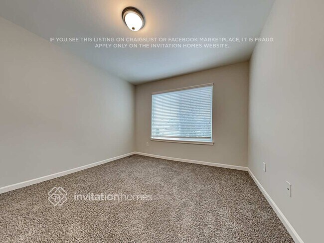 Building Photo - 3727 Santis Loop SE