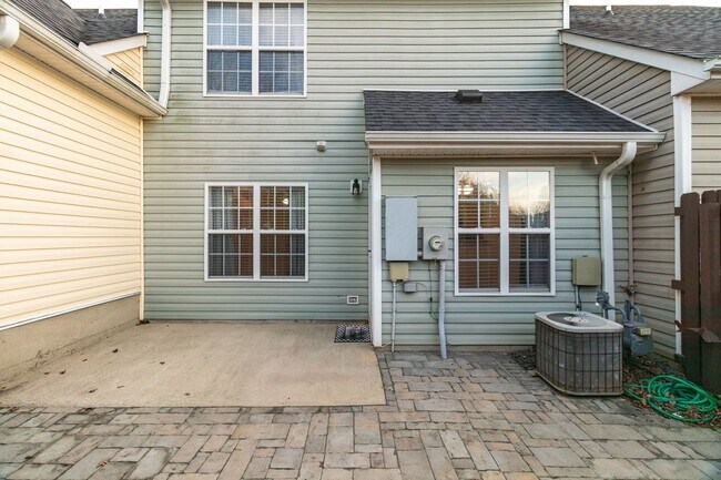 Building Photo - Keswick Place Townhome