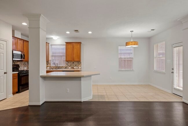 Building Photo - 28018 Wind Hawk Dr