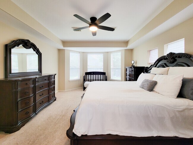 Building Photo - 17615 Forest Haven Trail