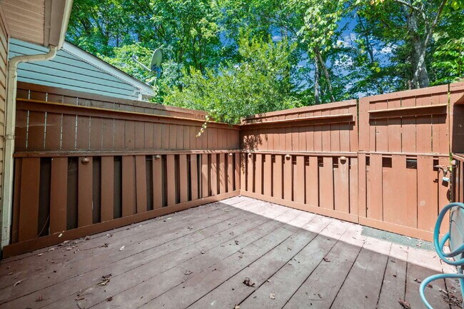 Building Photo - 5720 Prescott Ct