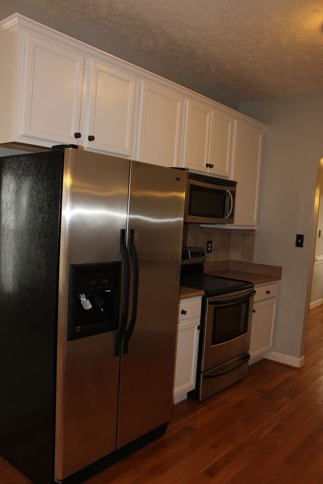 Building Photo - Parkers Ridge