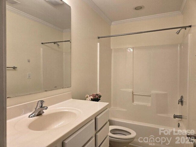 Building Photo - 2359 Madeline Meadow Dr