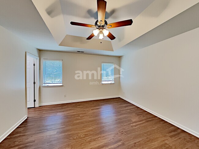 Building Photo - 1019 Canopy Dr