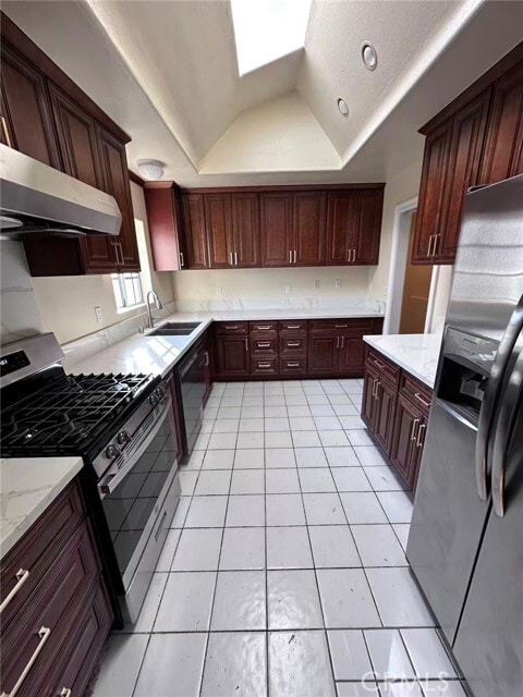 Building Photo - 1126 Highland Oaks Dr