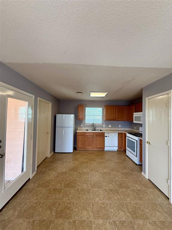 Building Photo - 13528 Briarcreek Loop