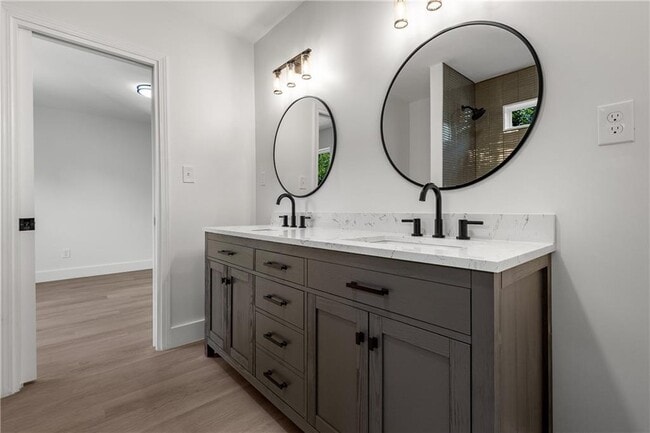 Building Photo - 3183 Zion St