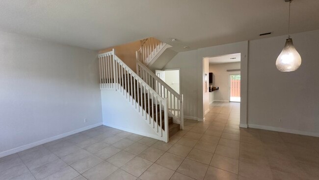 Building Photo - 5283 Ellery Terrace