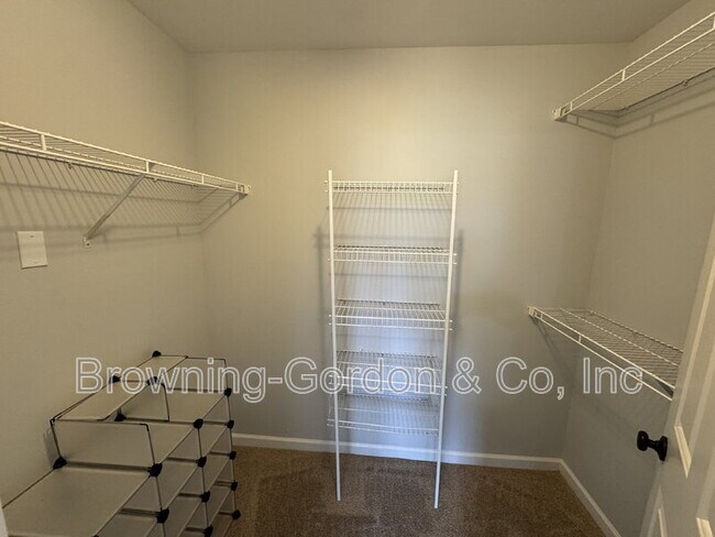 Building Photo - 212 Claybrook Ln