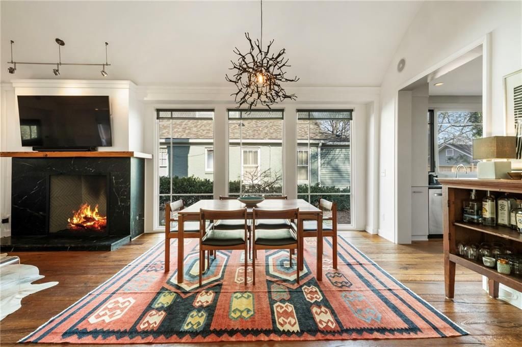 Building Photo - 212 Geneva St