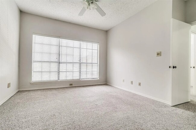 Building Photo - 5619 Preston Oaks Rd