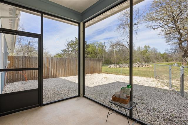 Building Photo - 409 Cleveland Rd