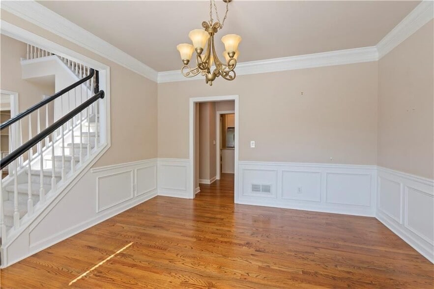 Building Photo - 7205 Fawn Lake Dr