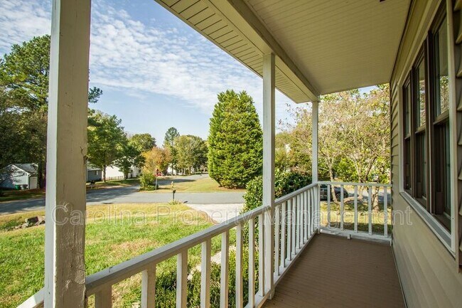 Building Photo - 11722 Carmel Lakes Dr