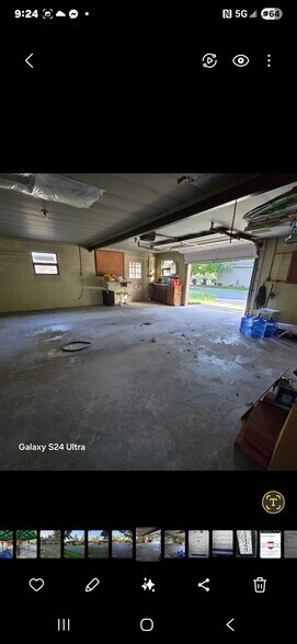 Building Photo - 804 S Fancher Rd