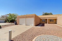 Building Photo - 3221 Isla Morada Dr