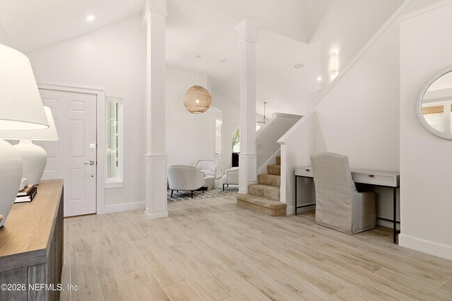 Building Photo - 120 Alsace Ct