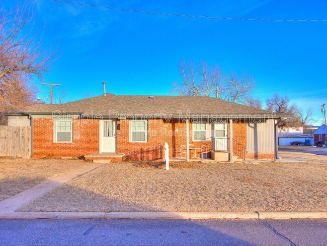 Primary Photo - 900 Borum Pl