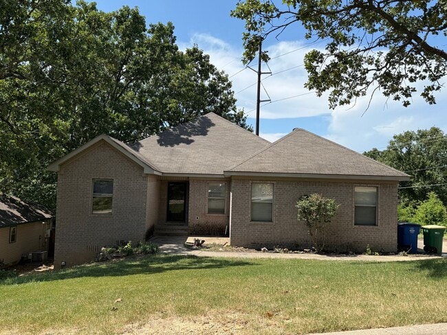 Primary Photo - 6309 Countryside Dr