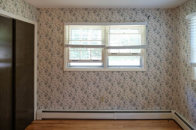 Building Photo - Must See Ranch Single Family Home