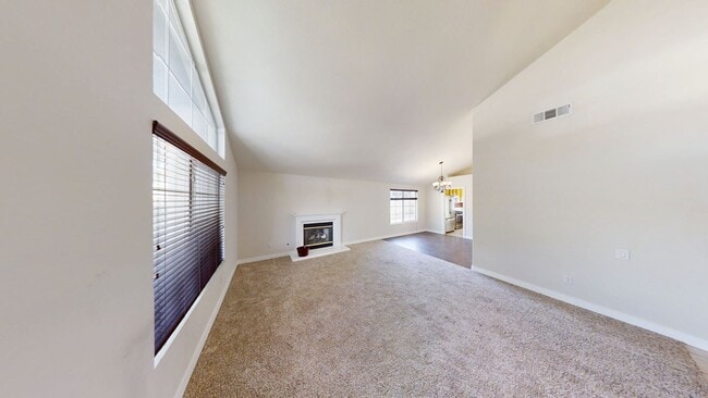 Building Photo - Beautiful 4 Bedroom 2 Bathroom House in Be...