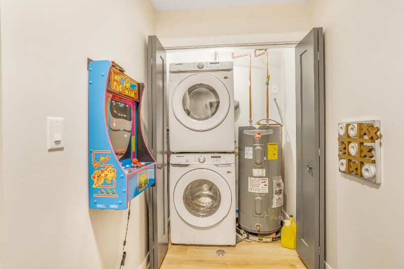 Building Photo - 1704 N Springfield Ave