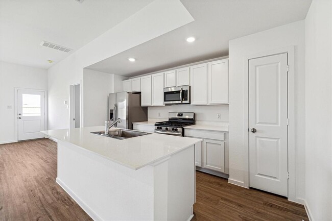 Building Photo - 9923 Oakheath Blf Dr