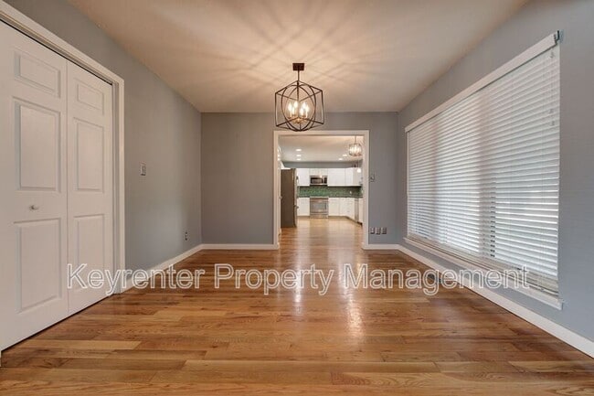Building Photo - 3619 Chatham Ct